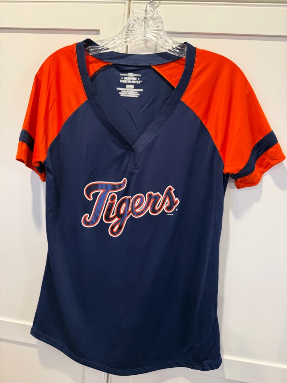 Detroit Tigers Women’s Shirt Genuine Merchandise Size M